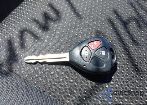 2010 Pontiac Vibe from USA, damaged, VIN 5Y2SP6E07AZ403597